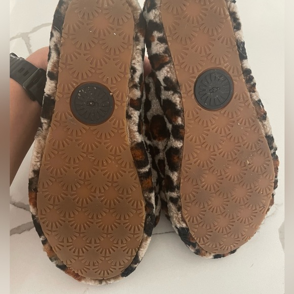 Ugg Fluff Yea leopard print slides - Picture 4 of 5